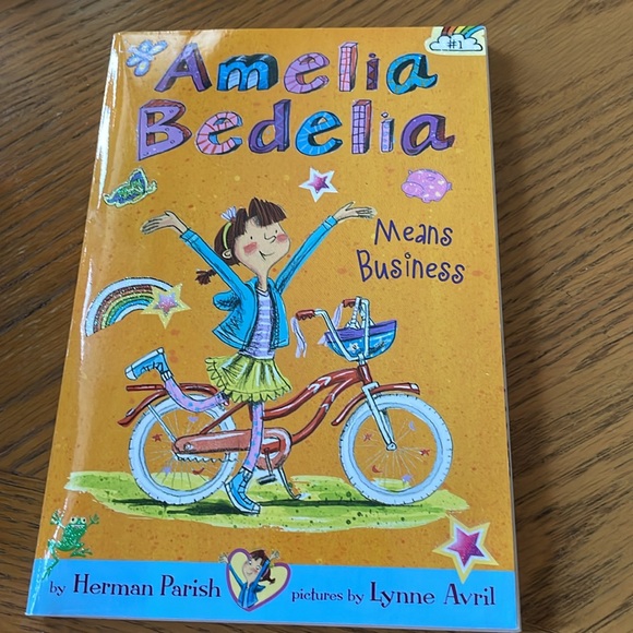 Amelia Bedelia Boxed Set 4 Chapter Books - Picture 3 of 8